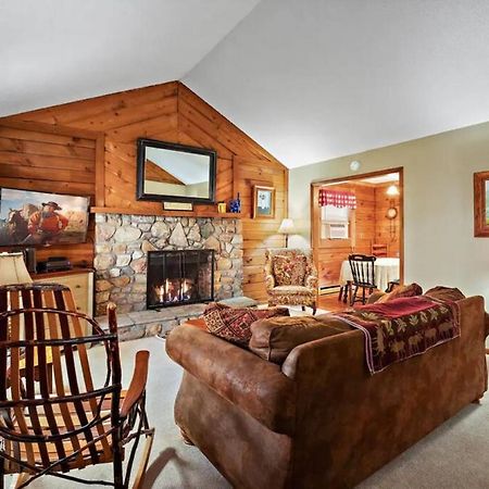Classic Log Cabin With Fireplace On Quiet River Blowing Rock Buitenkant foto