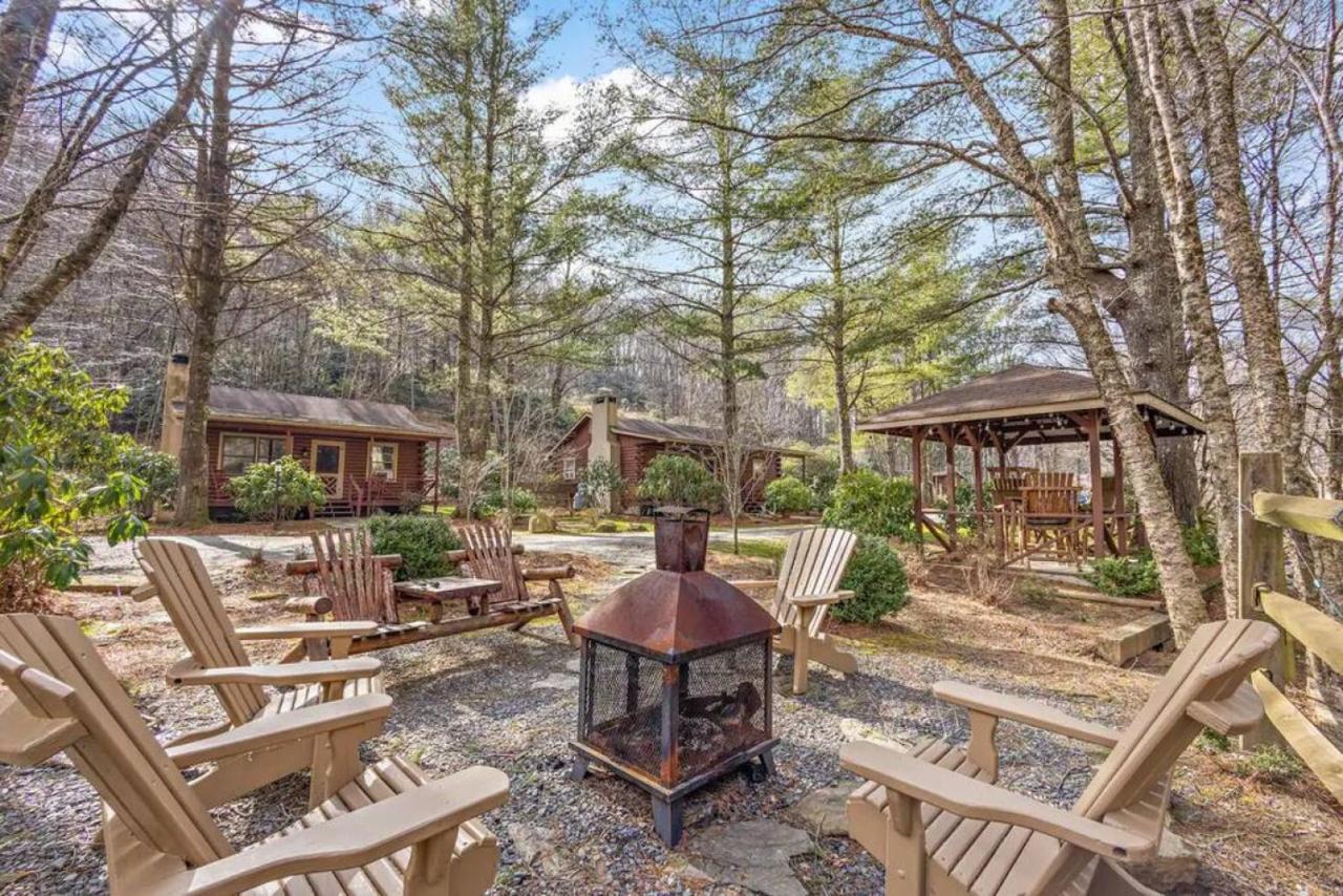 Classic Log Cabin With Fireplace On Quiet River Blowing Rock Buitenkant foto
